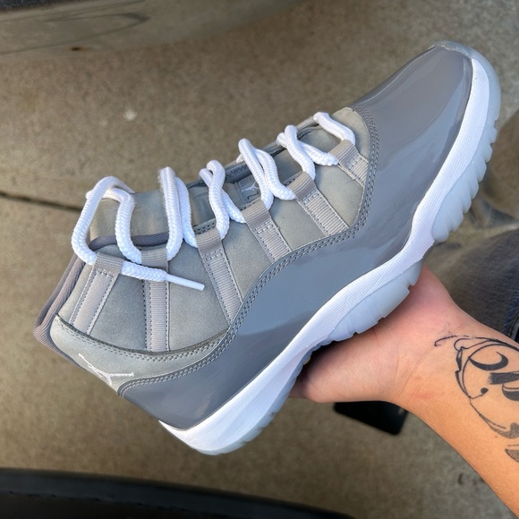 Jordan 11 “Cool Grey”
Size: 8
Price $200 obo
100% Authentic dm for more info✅ - Picture 6 of 6